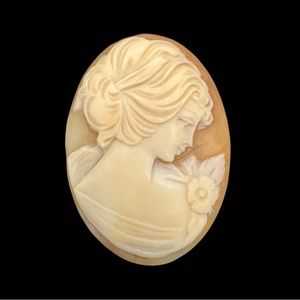 Italian Victorian Genuine Shell Cameo Lady Portrait Handmade Vintage Agate Stone